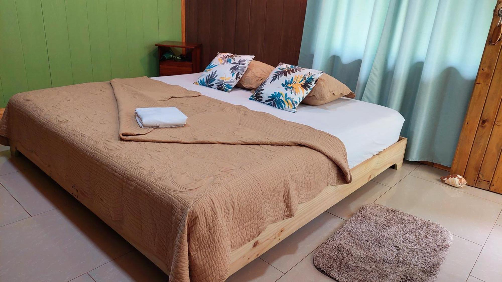 Casa El Tortugo Bed & Breakfast Drake Bay Exterior photo